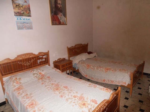 4 bedroom Commercial for sale in Hondón de los Frailes - € 135,000 (Ref: 6973842)