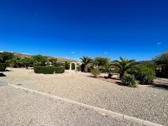 4 bedroom Villa for sale in Abanilla with pool - € 449,000 (Ref: 7124397)