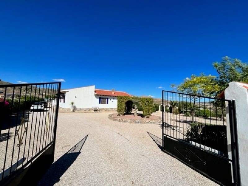 4 bedroom Villa for sale in Abanilla with pool - € 449,000 (Ref: 7124397)