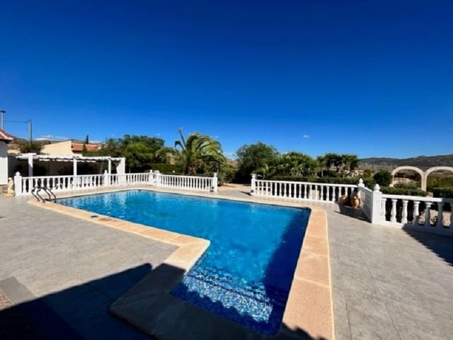 4 bedroom Villa for sale in Abanilla with pool - € 449,000 (Ref: 7124397)