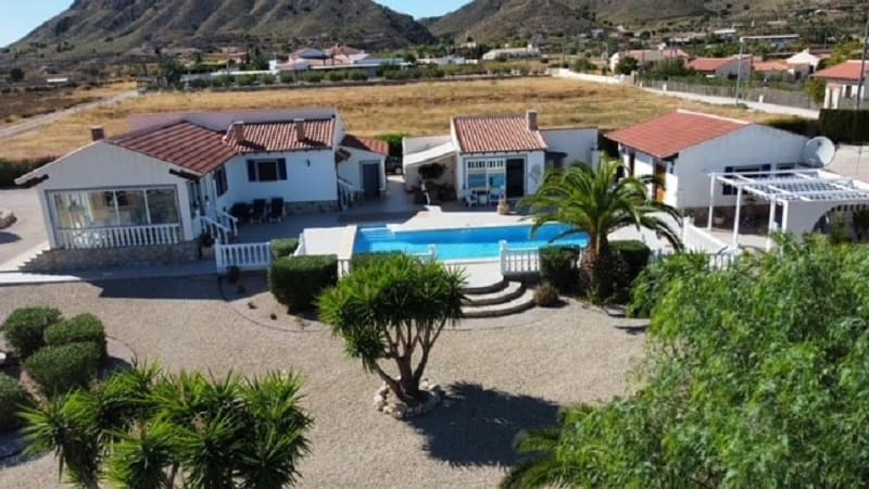 4 bedroom Villa for sale in Abanilla with pool - € 449,000 (Ref: 7124397)