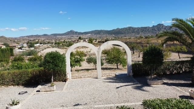 4 bedroom Villa for sale in Abanilla with pool - € 449,000 (Ref: 7124397)