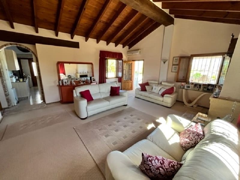 4 bedroom Villa for sale in Abanilla with pool - € 449,000 (Ref: 7124397)