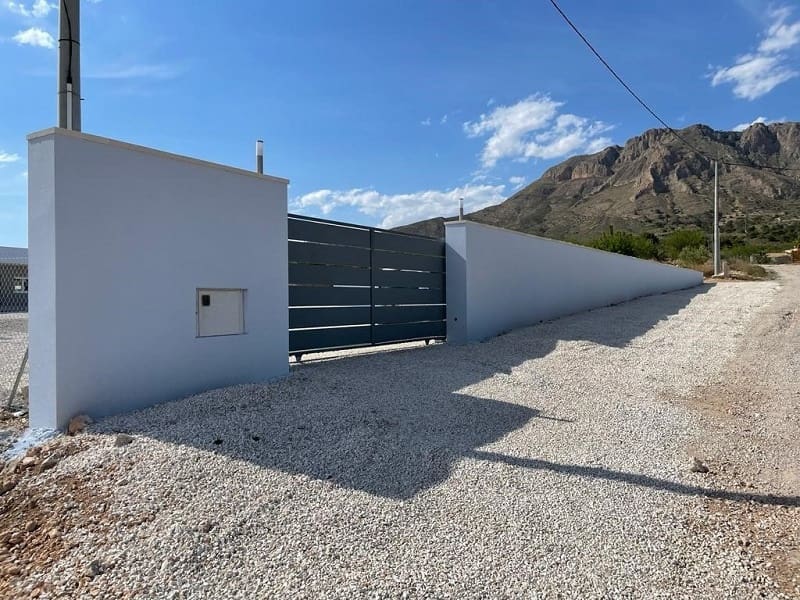 3 soveværelse Villa til salg i Macisvenda med swimmingpool - € 380.000 (Ref: 8315478)