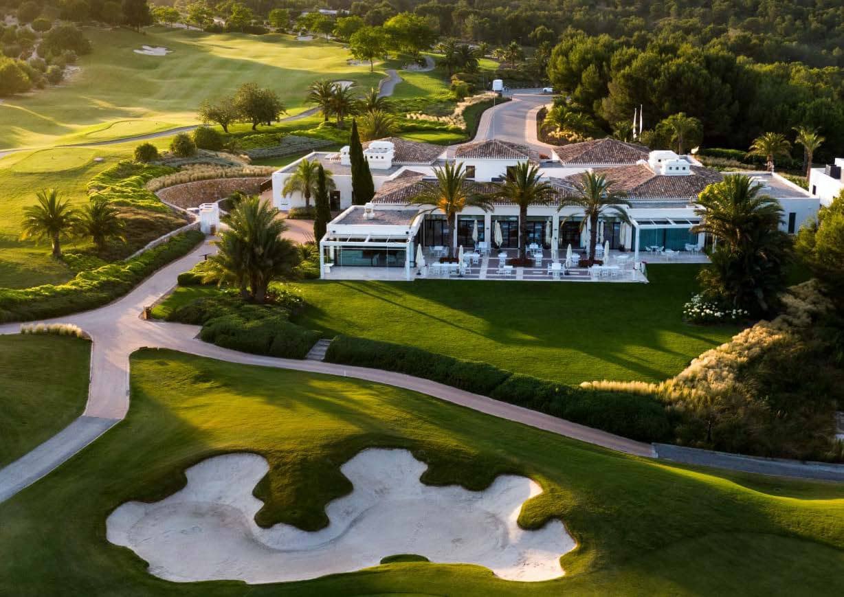 Chalet de 3 habitaciones en Alicante / Alacant ciudad en venta con piscina - 760.000 € (Ref: 8315485)