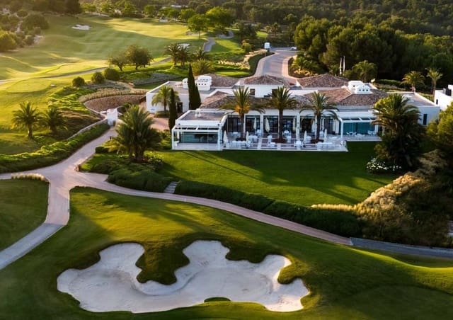 Chalet de 3 habitaciones en Alicante / Alacant ciudad en venta con piscina - 760.000 € (Ref: 8315485)