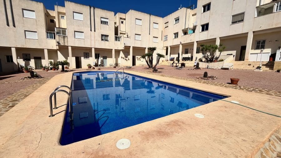 3 bedroom Townhouse for sale in Hondón de los Frailes with pool €