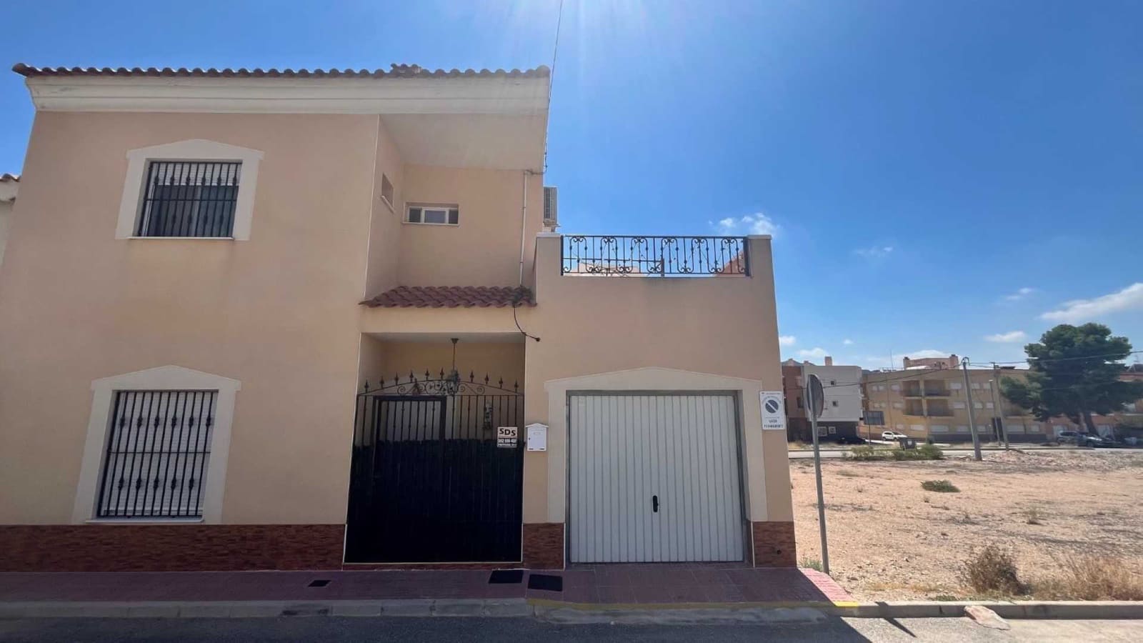 3 soverom Hus til salgs i Hondon de los Frailes med garasje - € 179 000 (Ref: 8490142)