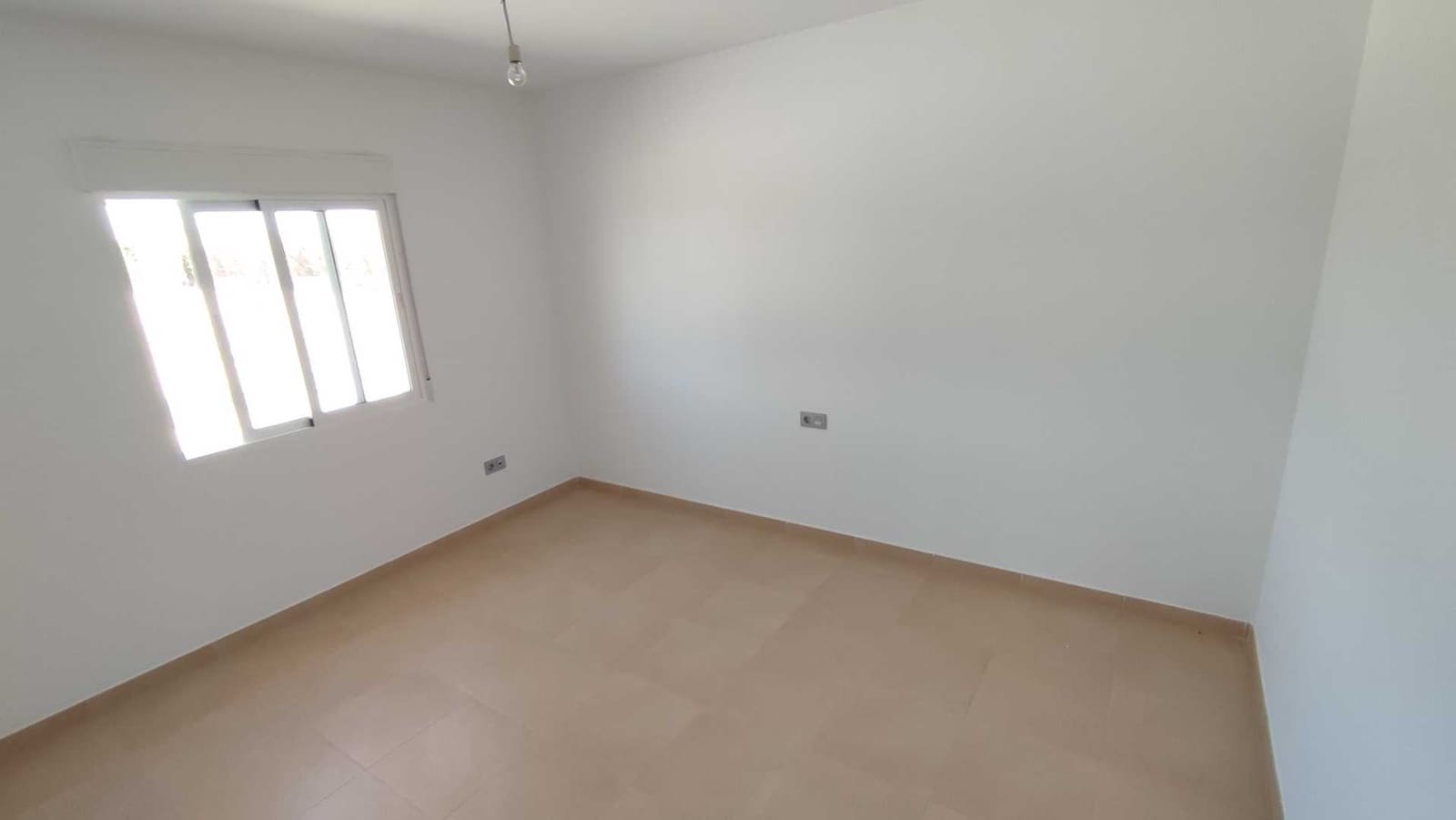 3 sypialnia Willa na sprzedaż w Fortuna z basenem garażem - 250 000 € (Ref: 8520587)