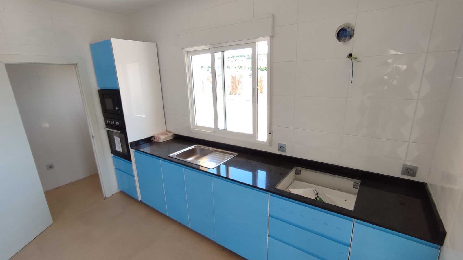 3 sypialnia Willa na sprzedaż w Fortuna z basenem garażem - 250 000 € (Ref: 8520587)