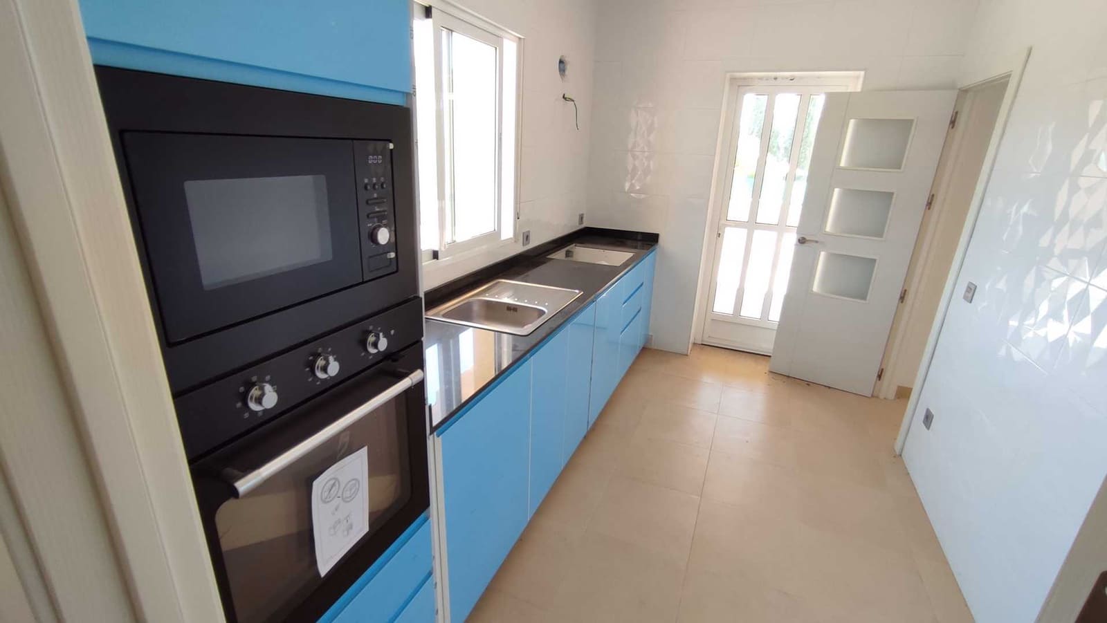 3 sypialnia Willa na sprzedaż w Fortuna z basenem garażem - 250 000 € (Ref: 8520587)