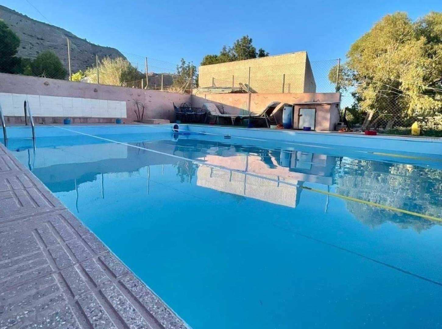 5 quarto Quinta/Casa Rural para venda em Alicante cidade com piscina - 280 000 € (Ref: 8664371)