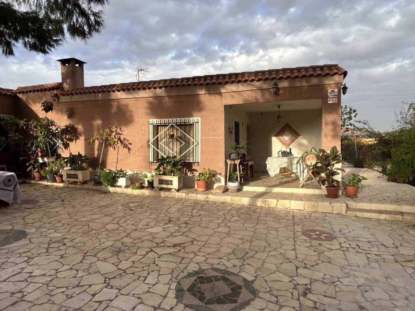 5 quarto Quinta/Casa Rural para venda em Alicante cidade com piscina - 280 000 € (Ref: 8664371)