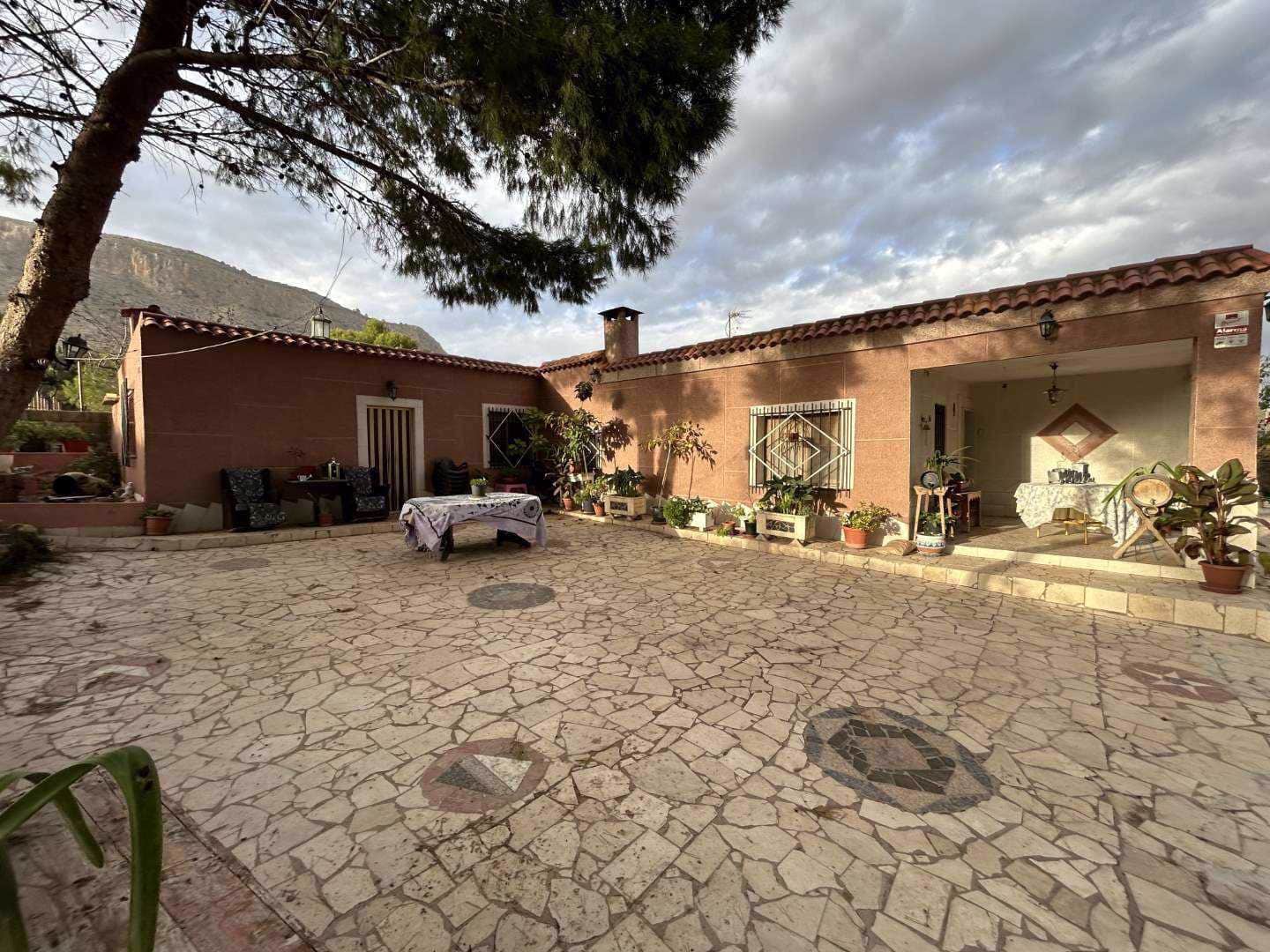 5 quarto Quinta/Casa Rural para venda em Alicante cidade com piscina - 280 000 € (Ref: 8664371)