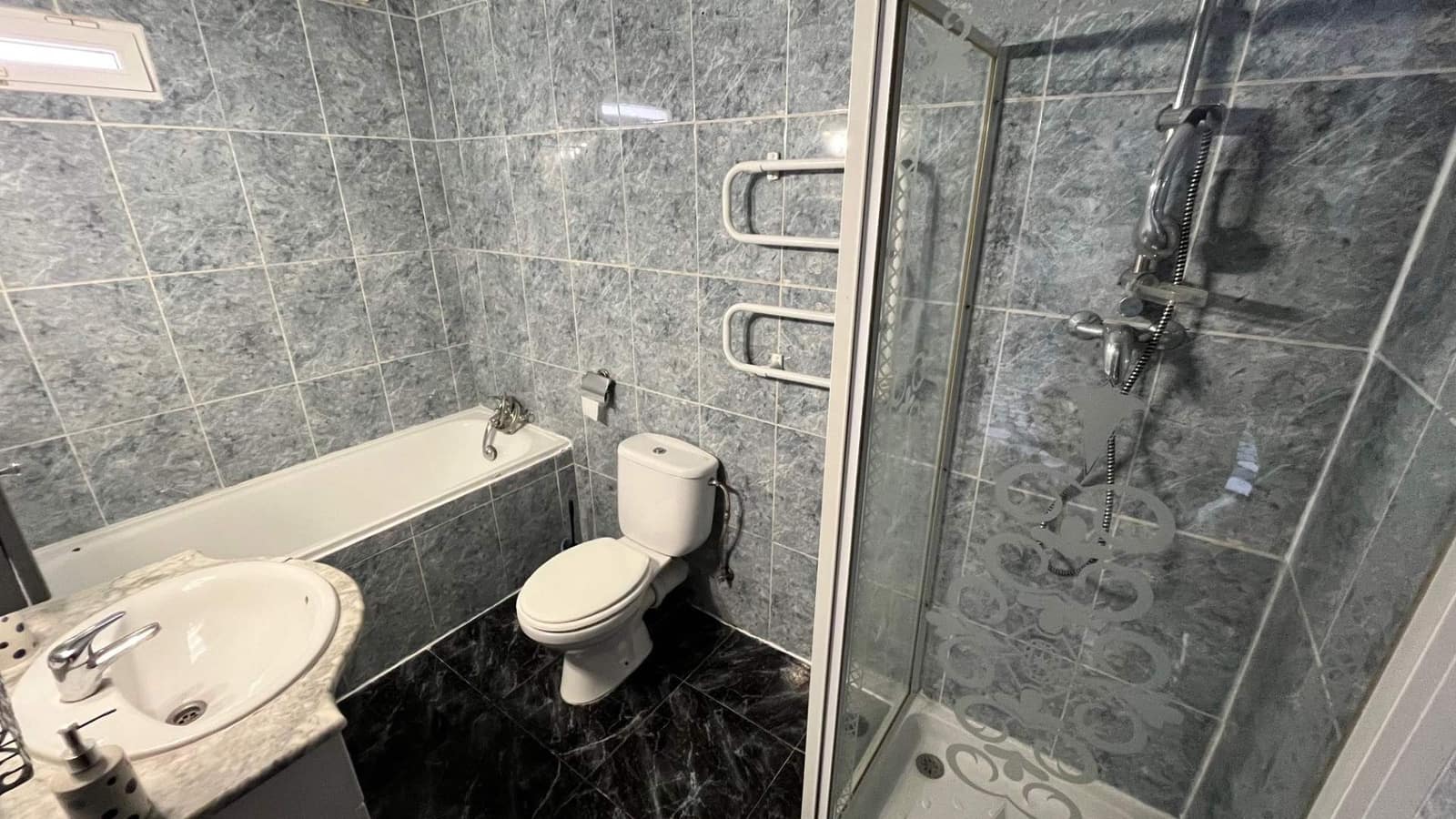 6 soveværelse Hulehus til salg i L'Alguena / Alguenya med swimmingpool - € 135.000 (Ref: 8878651)