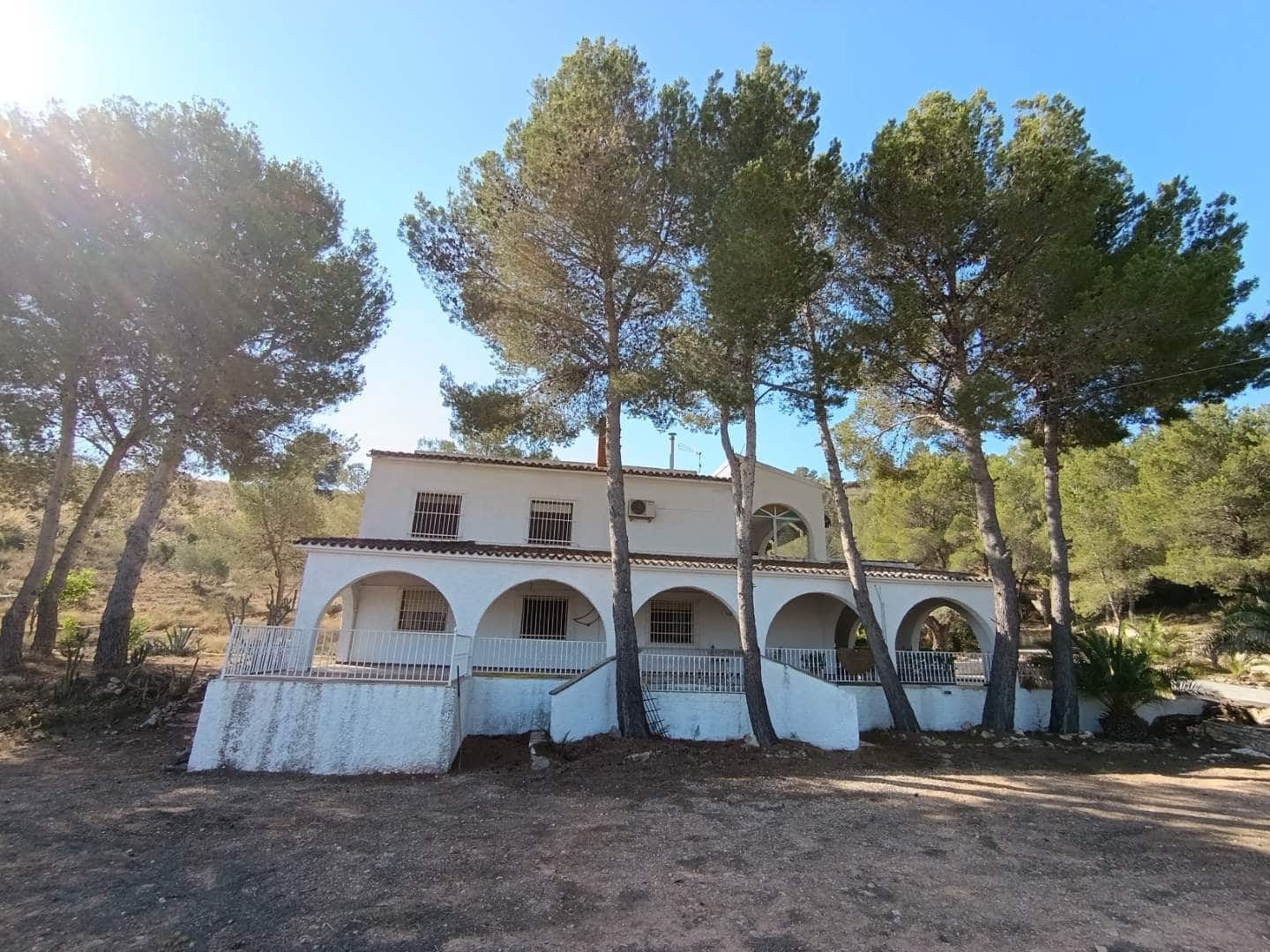 3 bedroom Villa for sale in Hondon de las Nieves with pool - € 345,000 (Ref: 9093365)