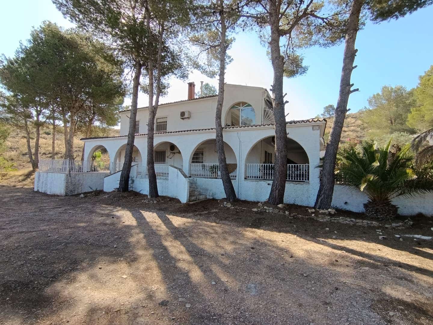 3 bedroom Villa for sale in Hondon de las Nieves with pool - € 345,000 (Ref: 9093365)