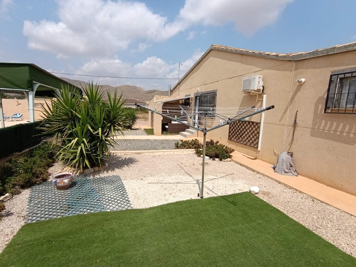 3 soveværelse Villa til salg i Hondon de los Frailes med swimmingpool garage - € 315.000 (Ref: 9207117)