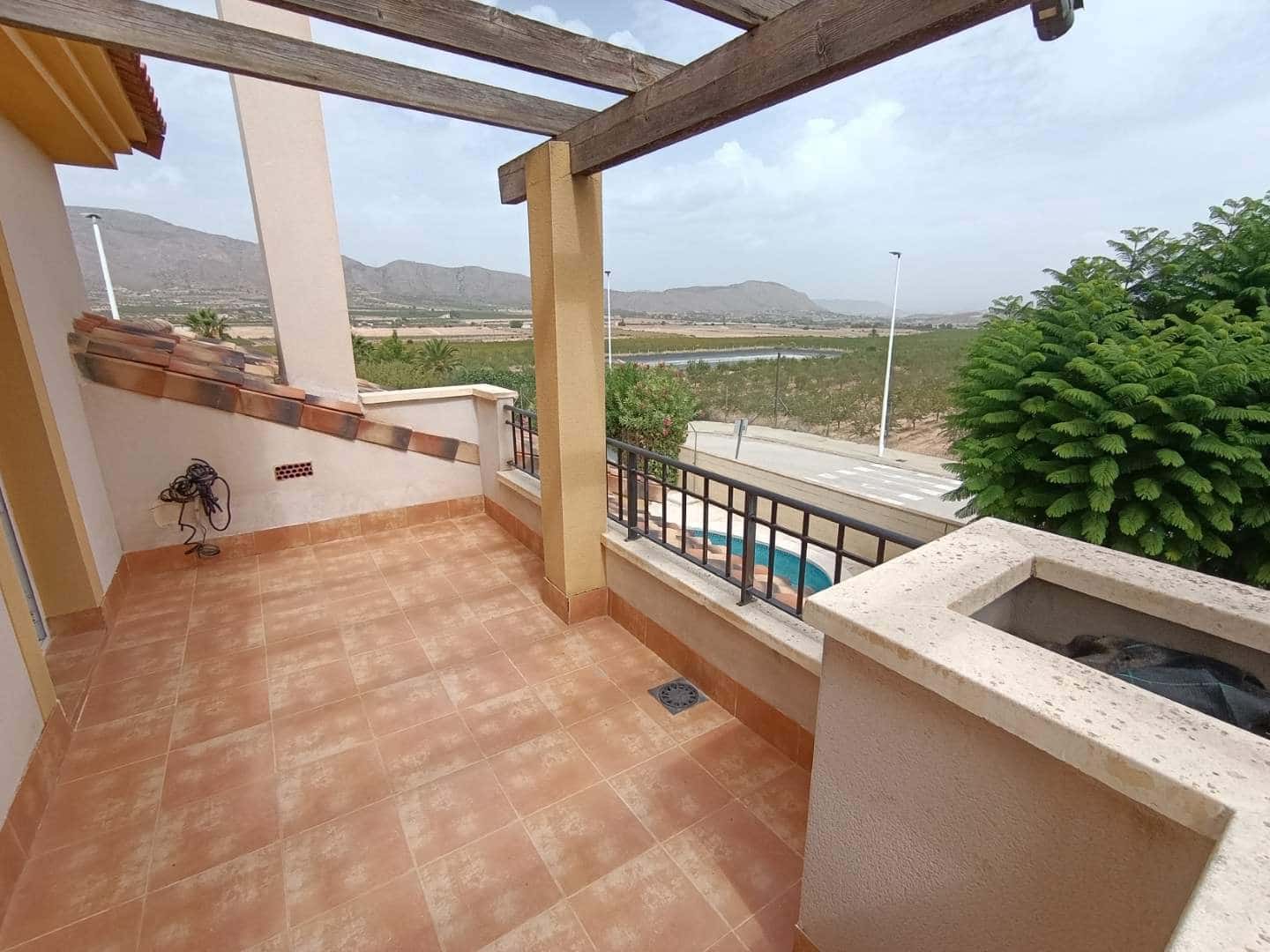 3 makuuhuone Huvila myytävänä paikassa Hondon de las Nieves mukana uima-altaan - 260 000 € (Ref: 9227839)