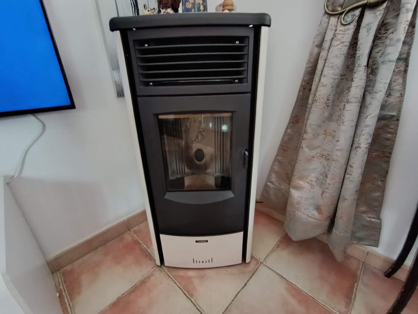 2 makuuhuone Huvila myytävänä paikassa Hondon de las Nieves mukana uima-altaan - 260 000 € (Ref: 9301812)