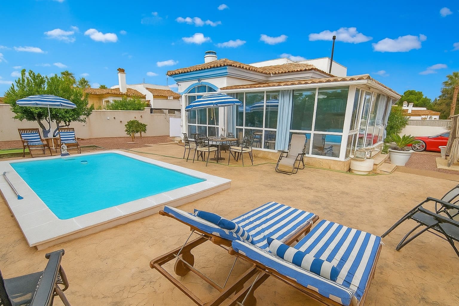 2 makuuhuone Huvila myytävänä paikassa Hondon de las Nieves mukana uima-altaan - 260 000 € (Ref: 9301812)