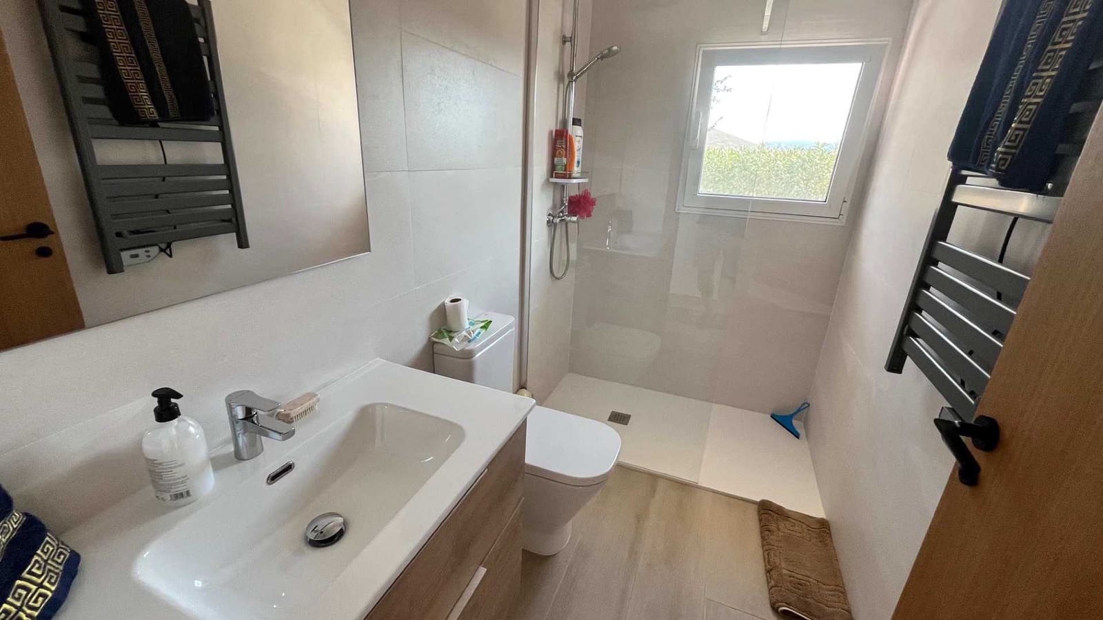 4 bedroom Villa for sale in Barbarroja with pool garage - € 480,000 (Ref: 9329509)