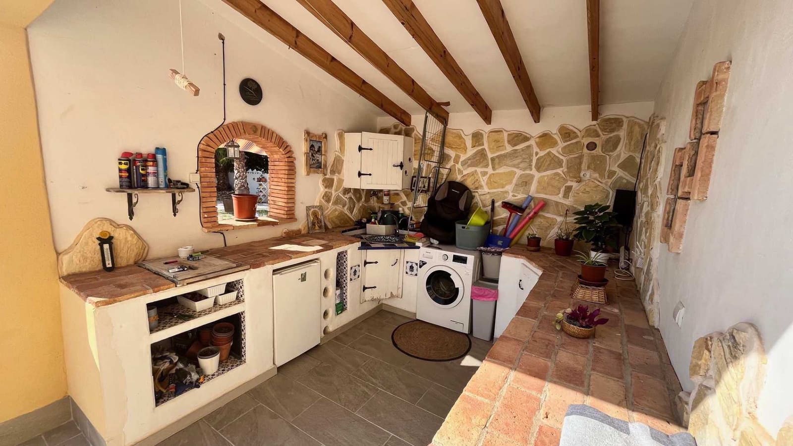 4 bedroom Villa for sale in Barbarroja with pool garage - € 480,000 (Ref: 9329509)