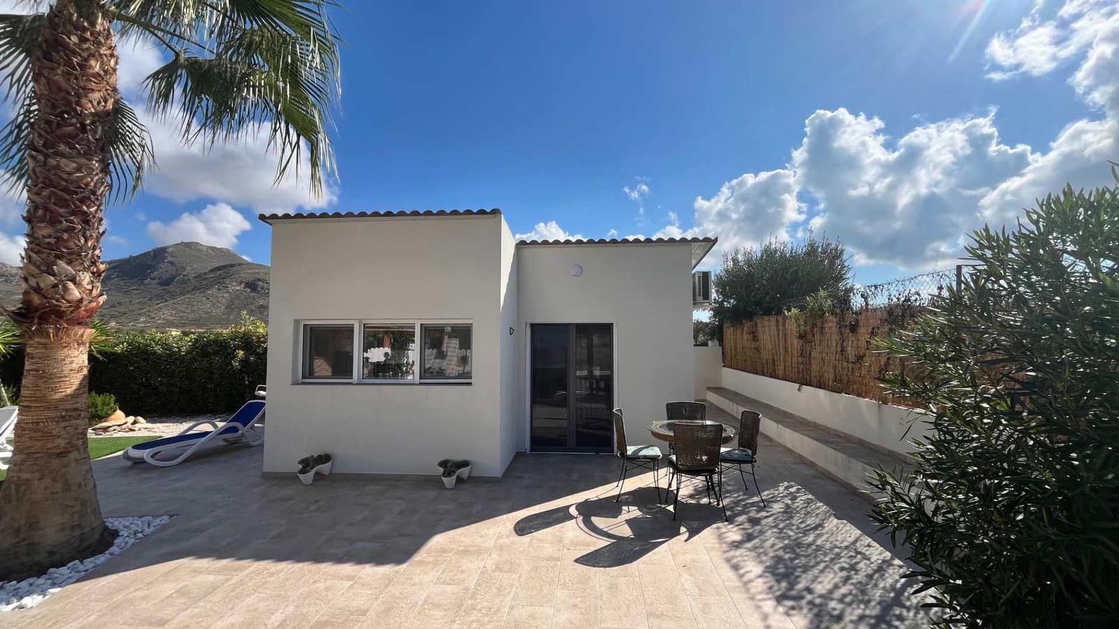 4 bedroom Villa for sale in Barbarroja with pool garage - € 480,000 (Ref: 9329509)