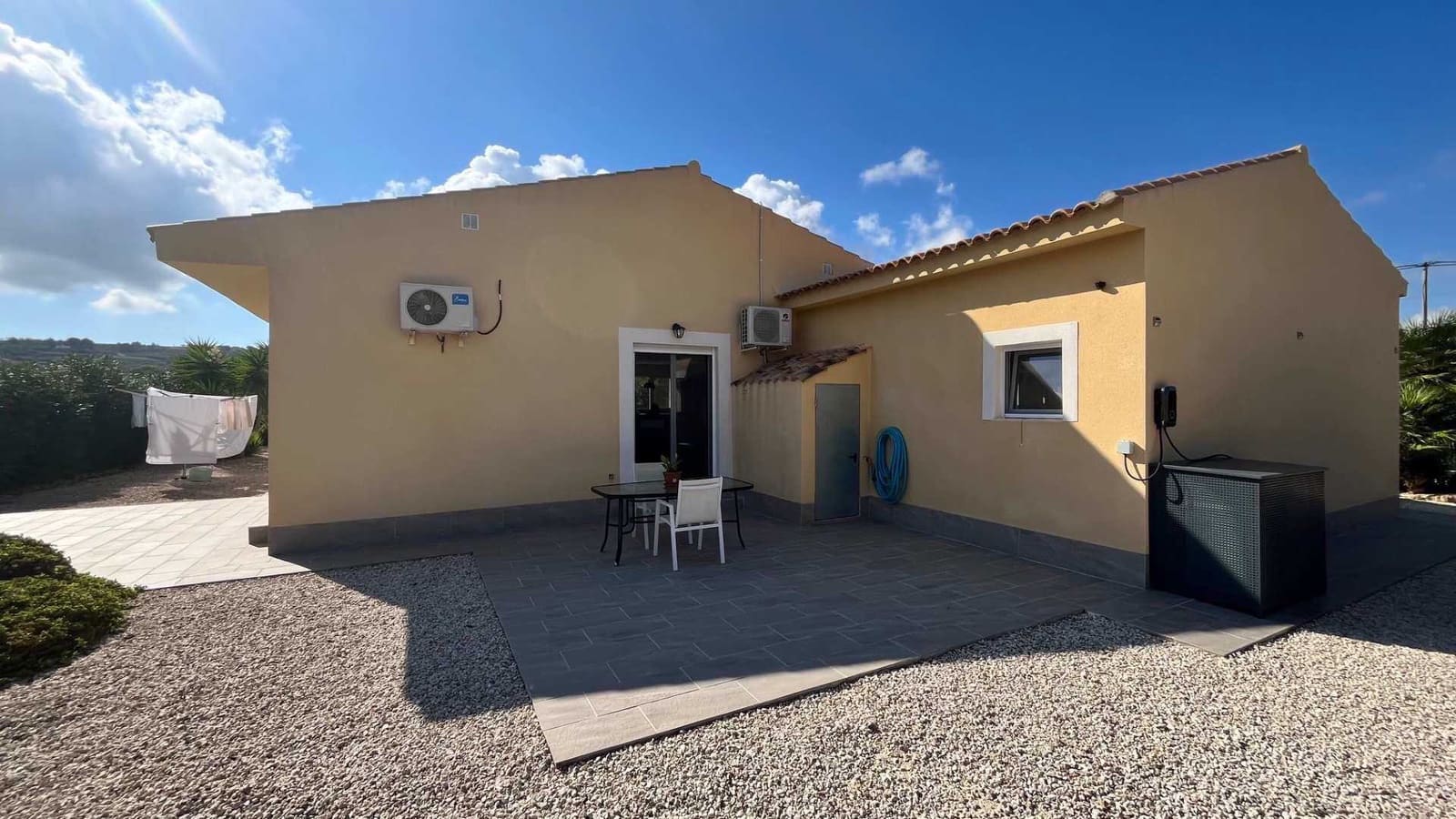 4 bedroom Villa for sale in Barbarroja with pool garage - € 480,000 (Ref: 9329509)