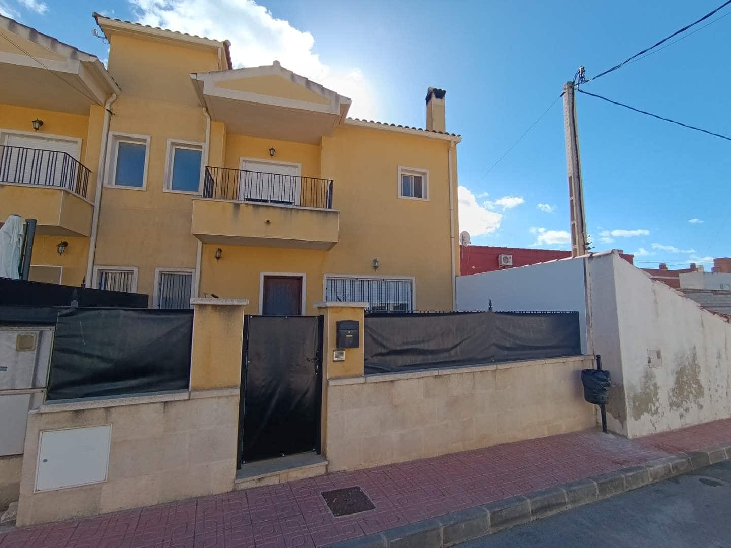 4 soveværelse Byhus til salg i Hondon de los Frailes - € 198.000 (Ref: 9377997)