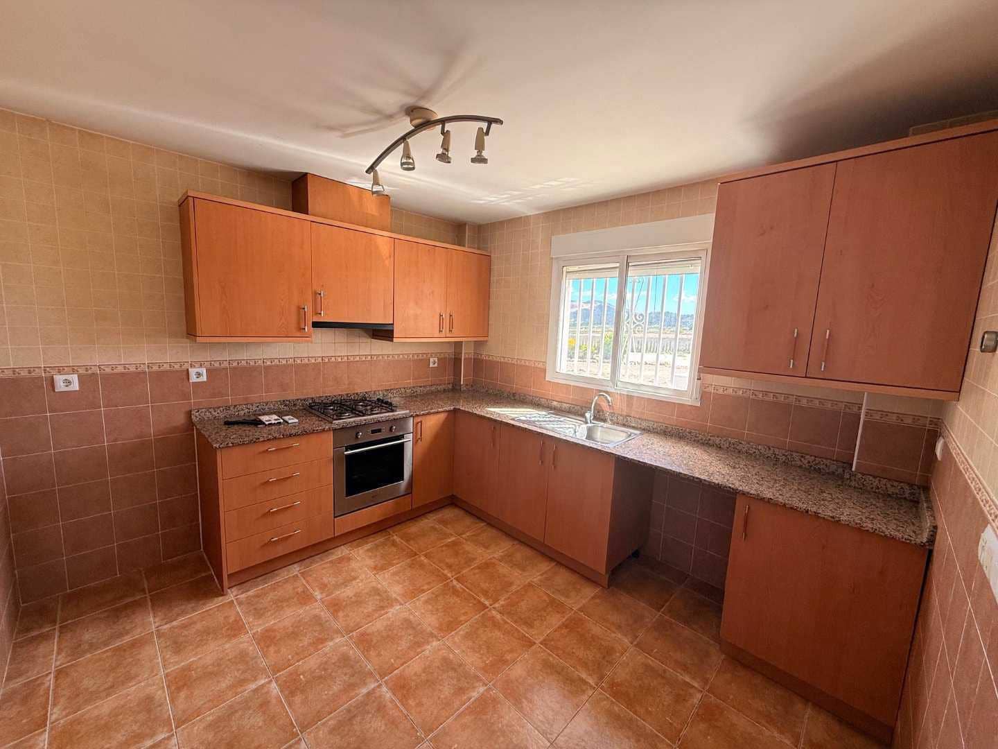 3 bedroom Villa for sale in Pinoso with pool - € 350,000 (Ref: 9749213)