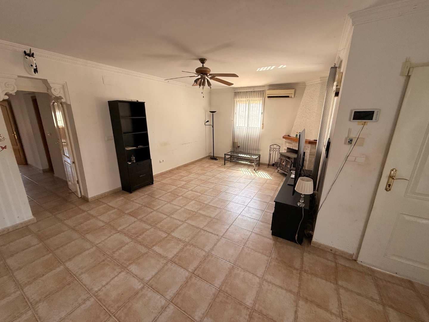 3 makuuhuone Huvila myytävänä paikassa Macisvenda mukana uima-altaan 
autotalli - 265 000 € (Ref: 9798250)