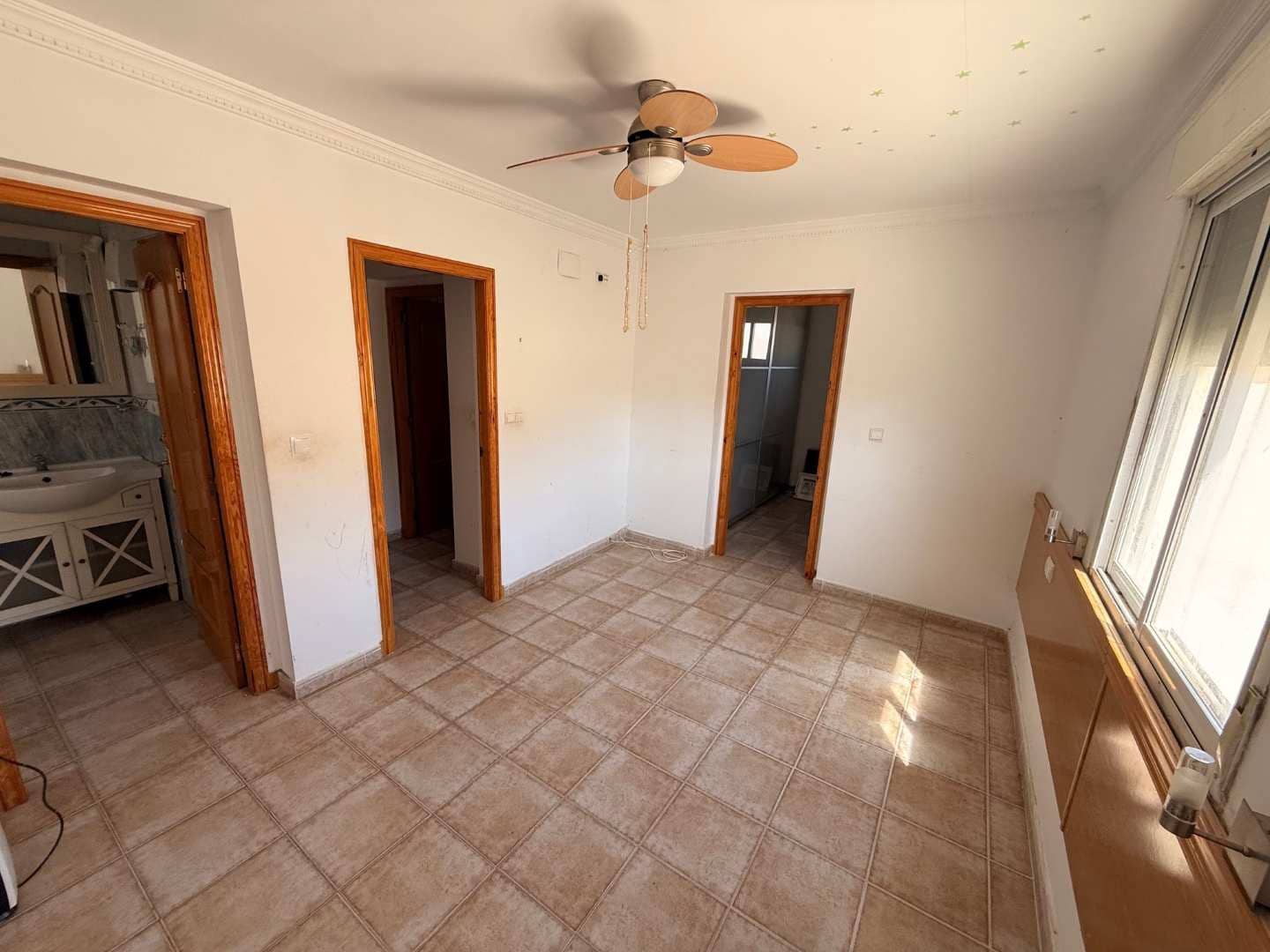 3 makuuhuone Huvila myytävänä paikassa Macisvenda mukana uima-altaan 
autotalli - 265 000 € (Ref: 9798250)