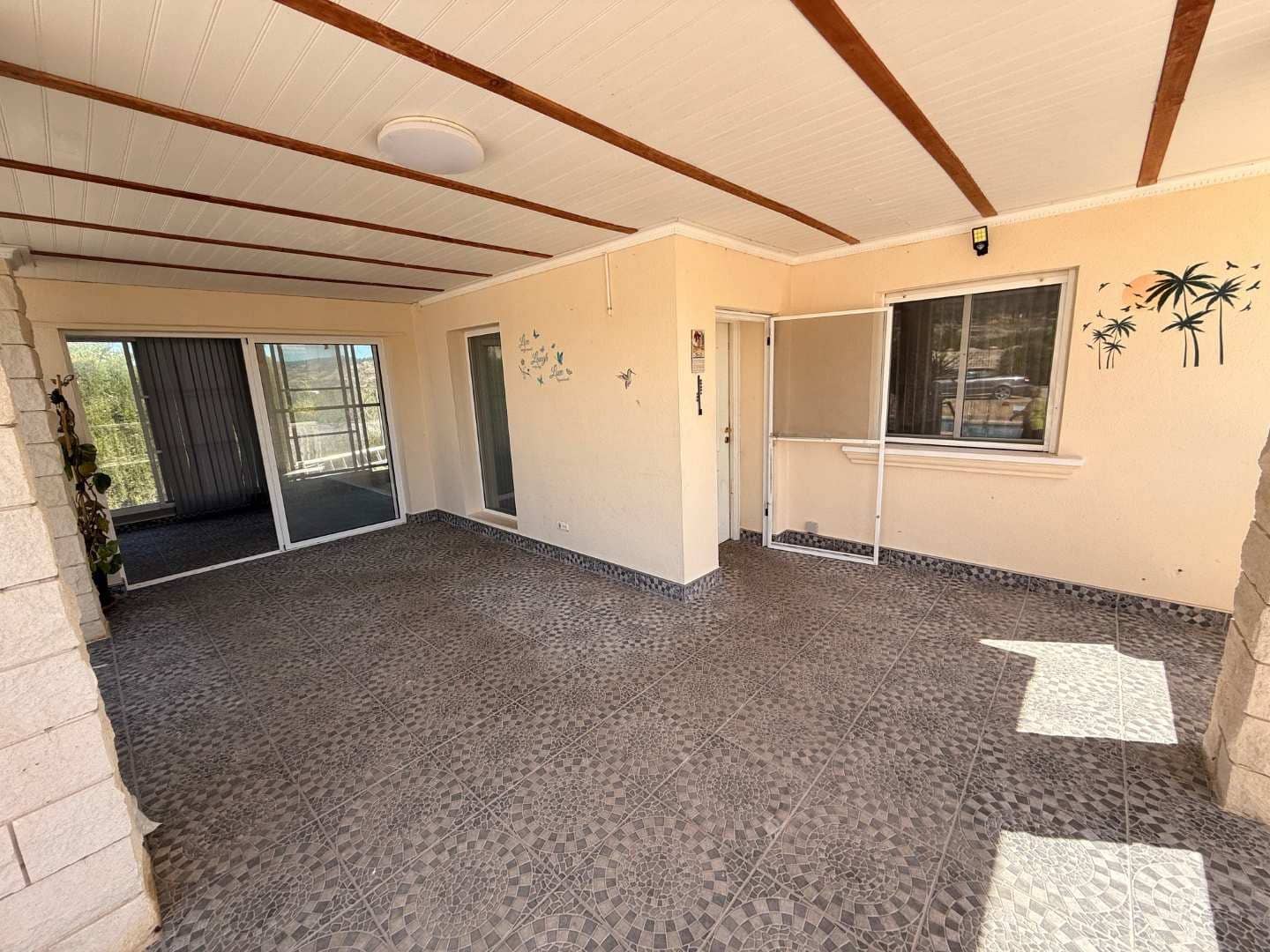 3 makuuhuone Huvila myytävänä paikassa Macisvenda mukana uima-altaan 
autotalli - 265 000 € (Ref: 9798250)