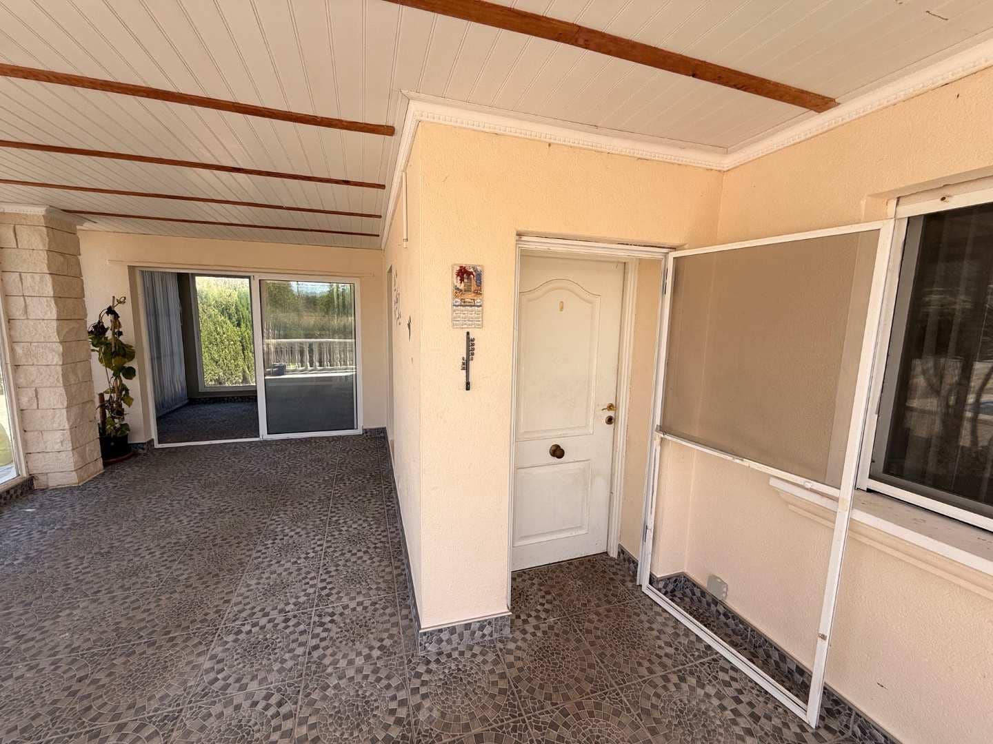 3 makuuhuone Huvila myytävänä paikassa Macisvenda mukana uima-altaan 
autotalli - 265 000 € (Ref: 9798250)