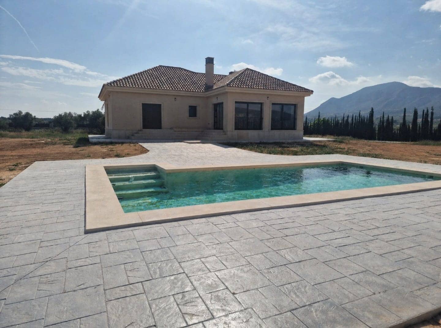 3 bedroom Villa for sale in Hondon de las Nieves with pool - € 465,000 (Ref: 9809659)