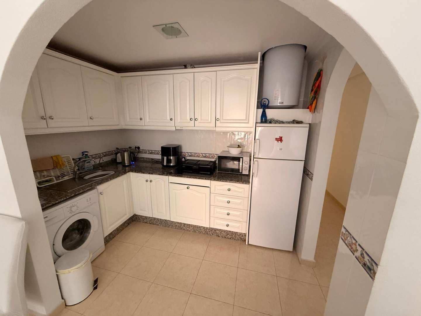 2 makuuhuone Huoneisto myytävänä paikassa Catral mukana uima-altaan - 89 000 € (Ref: 9905240)