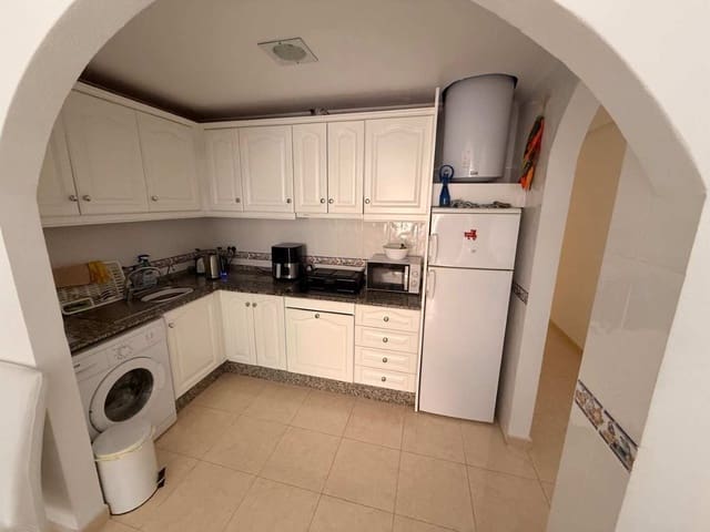2 makuuhuone Huoneisto myytävänä paikassa Catral mukana uima-altaan - 89 000 € (Ref: 9905240)