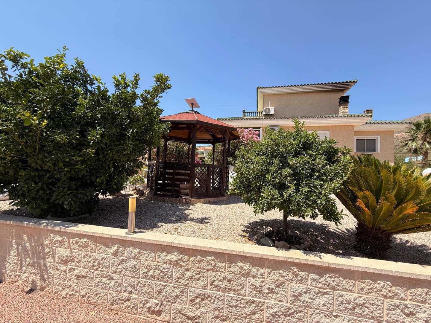 4 chambre Villa/Maison à vendre à Macisvenda avec piscine garage - 455 000 € (Ref: 9937090)