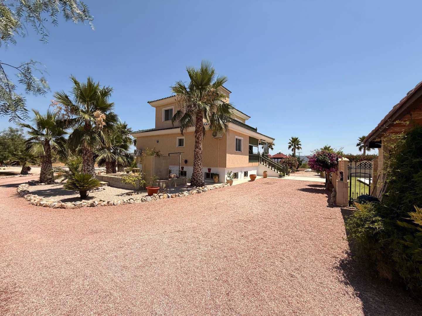 4 chambre Villa/Maison à vendre à Macisvenda avec piscine garage - 455 000 € (Ref: 9937090)