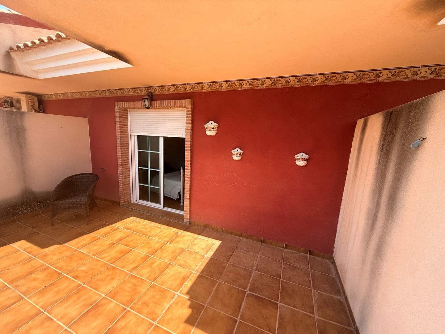 Adosado de 4 habitaciones en Cañada del Trigo en venta con garaje - 145.000 € (Ref: 9938478)
