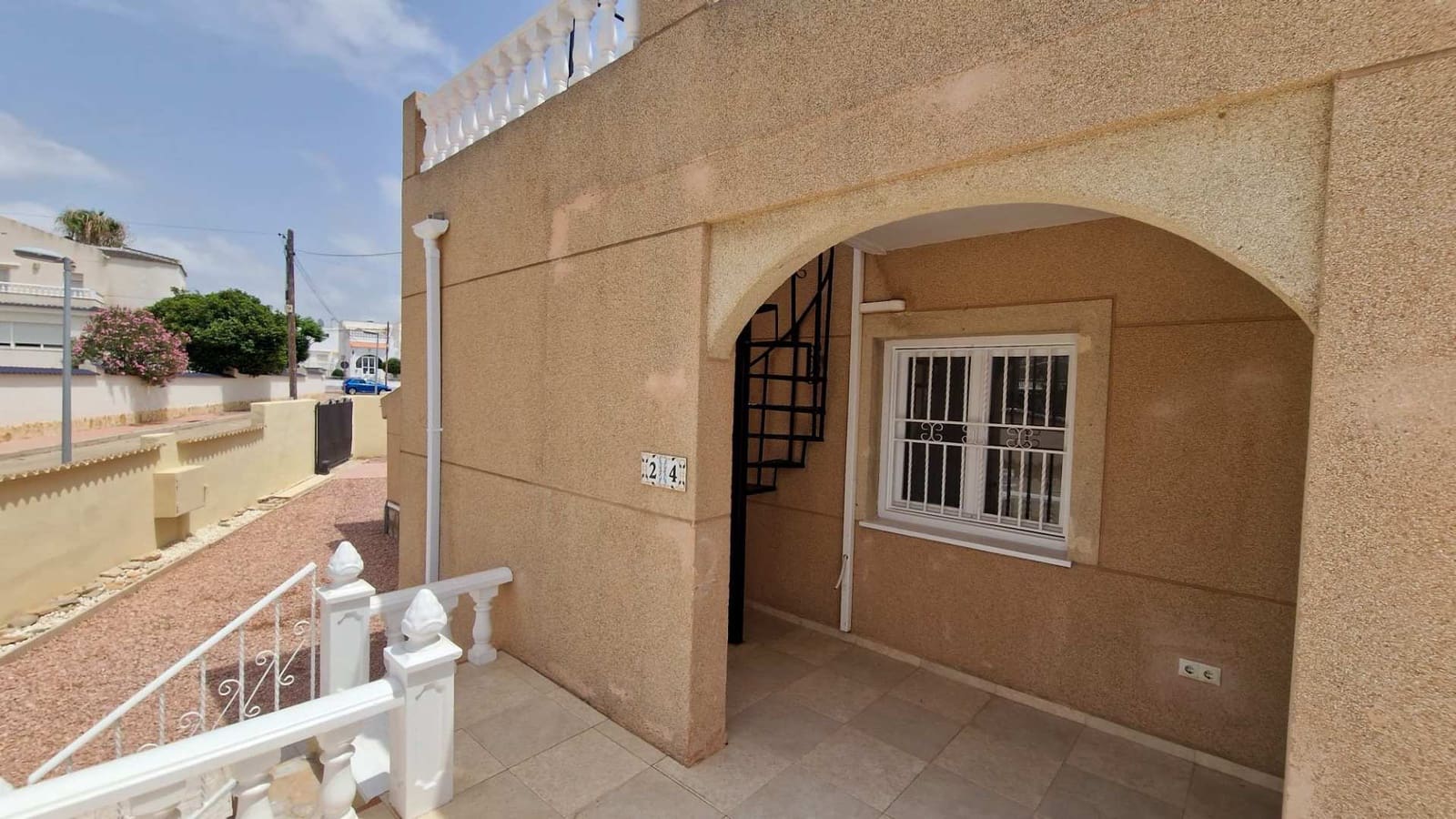 2 soveværelse Villa til salg i Benijofar med swimmingpool garage - € 375.000 (Ref: 9985639)