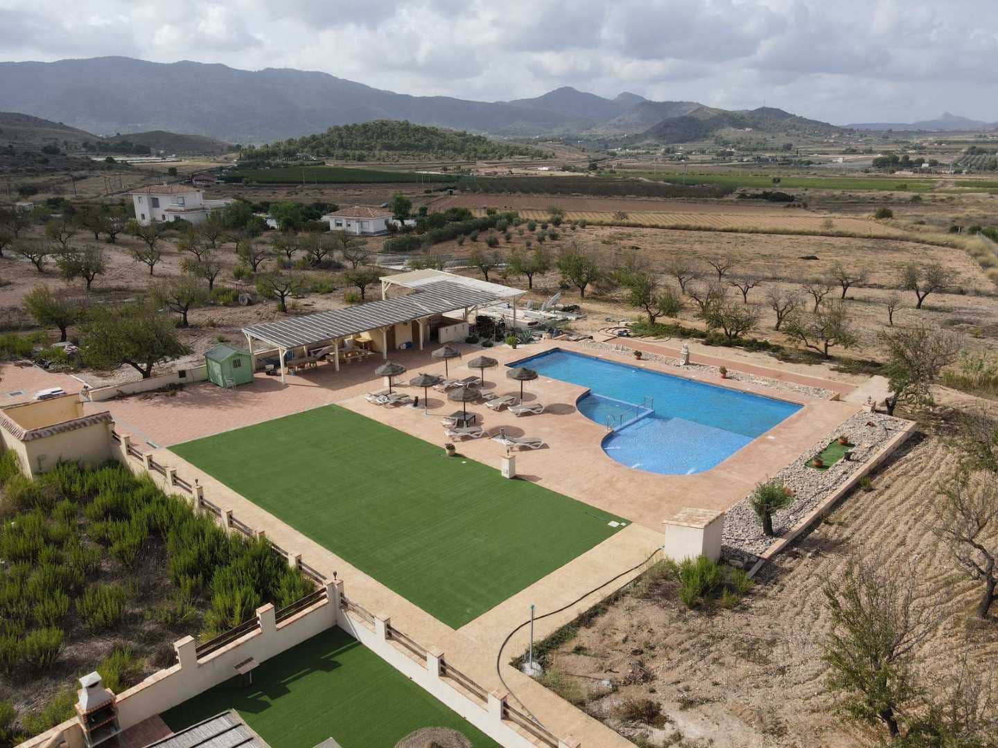 7 soveværelse Villa til salg i Hondon de las Nieves med swimmingpool garage - € 695.000 (Ref: 9985750)