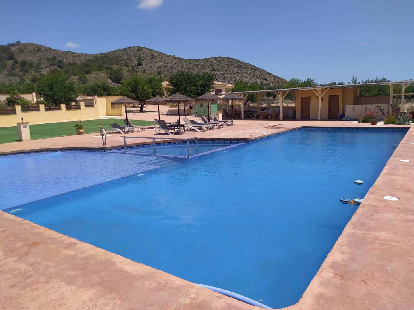 7 soveværelse Villa til salg i Hondon de las Nieves med swimmingpool garage - € 695.000 (Ref: 9985750)