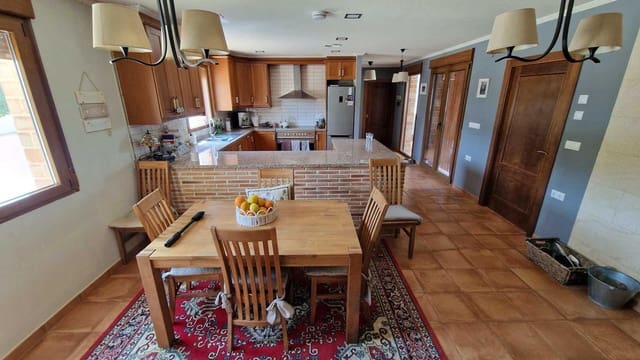 7 soverom Villa til salgs i Hondón de las Nieves med svømmebasseng garasje - € 695 000 (Ref: 9985750)