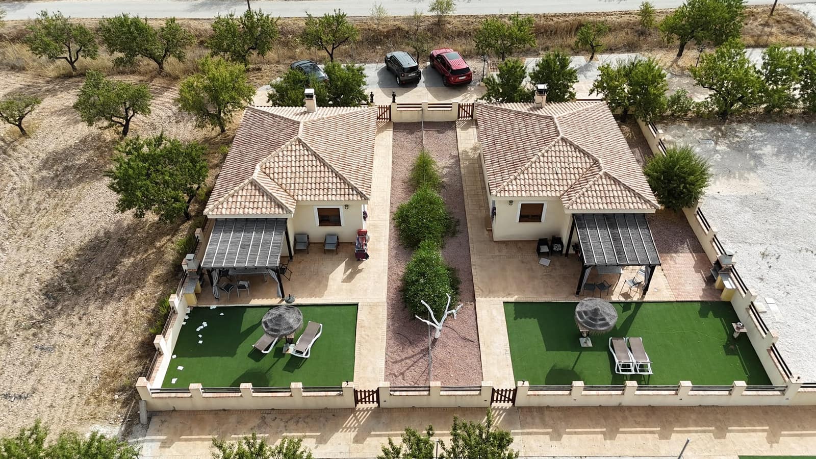7 bedroom Villa for sale in Hondon de las Nieves with pool garage - € 695,000 (Ref: 9985750)