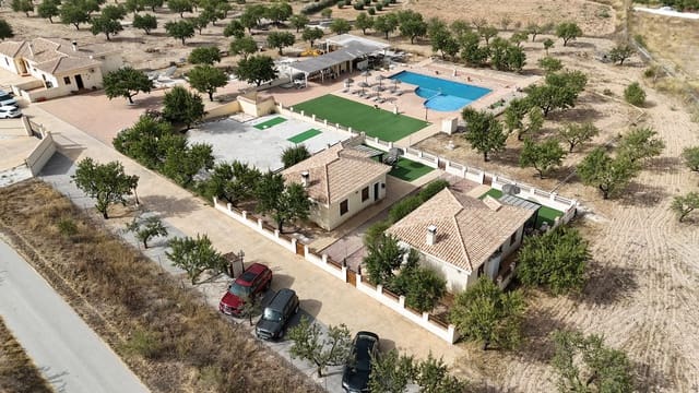 7 soverom Villa til salgs i Hondón de las Nieves med svømmebasseng garasje - € 695 000 (Ref: 9985750)