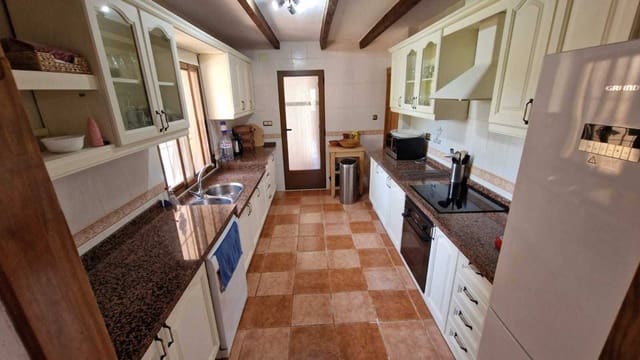 Chalet de 4 habitaciones en Hondón de los Frailes en venta con piscina - 379.950 € (Ref: 9985847)