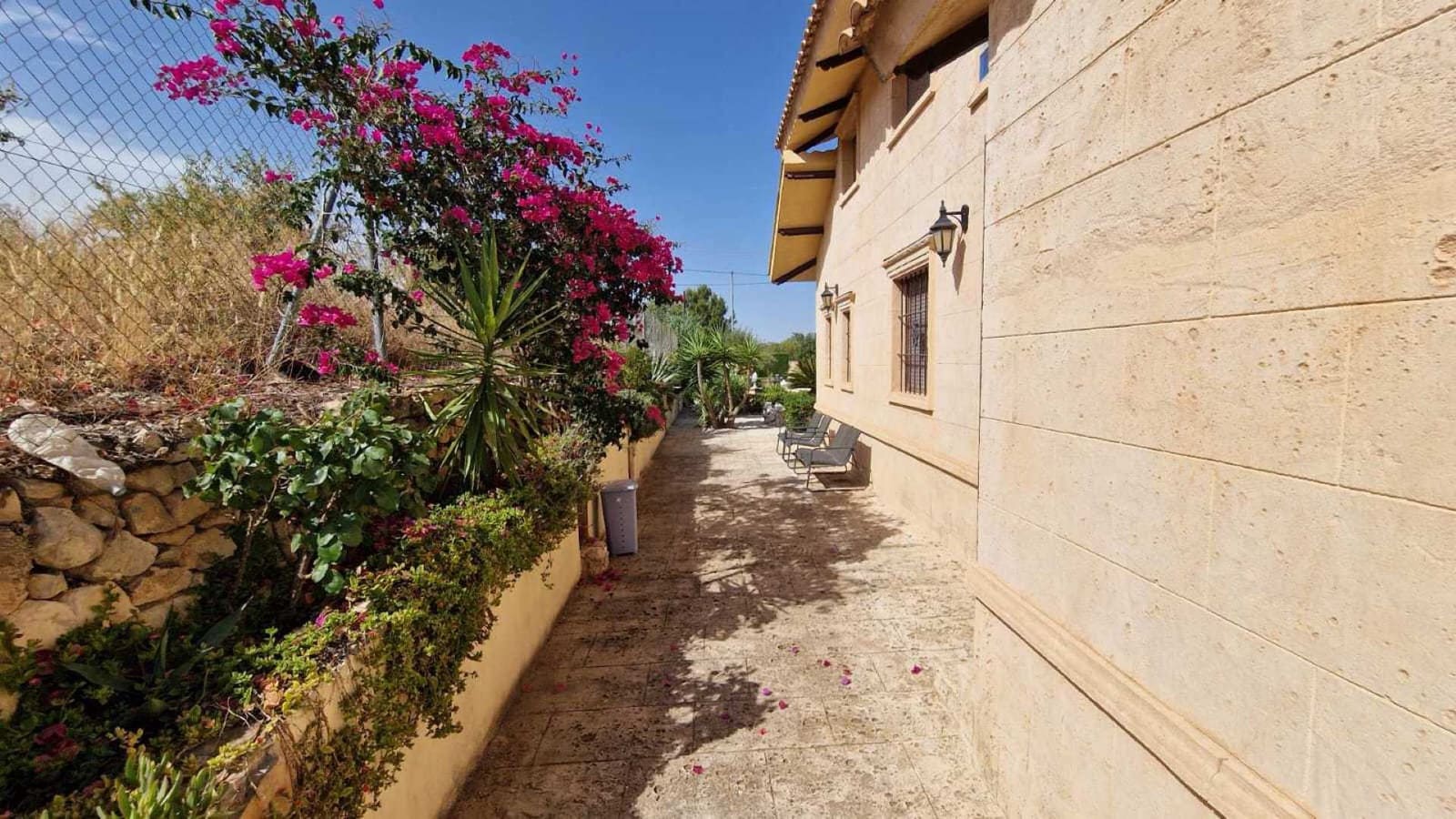 4 makuuhuone Huvila myytävänä paikassa Hondon de los Frailes mukana uima-altaan - 379 950 € (Ref: 9985847)