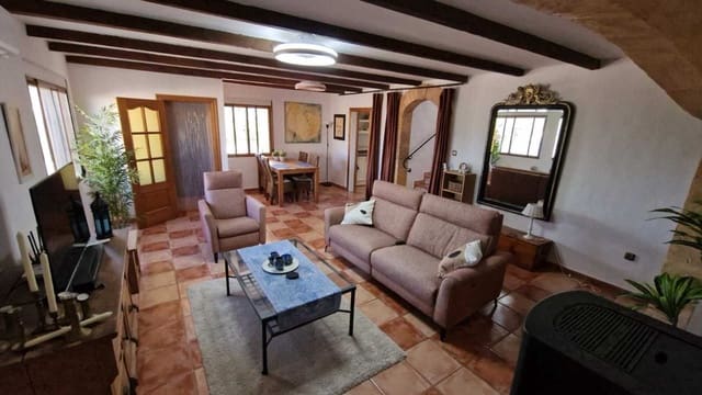 Chalet de 4 habitaciones en Hondón de los Frailes en venta con piscina - 379.950 € (Ref: 9985847)